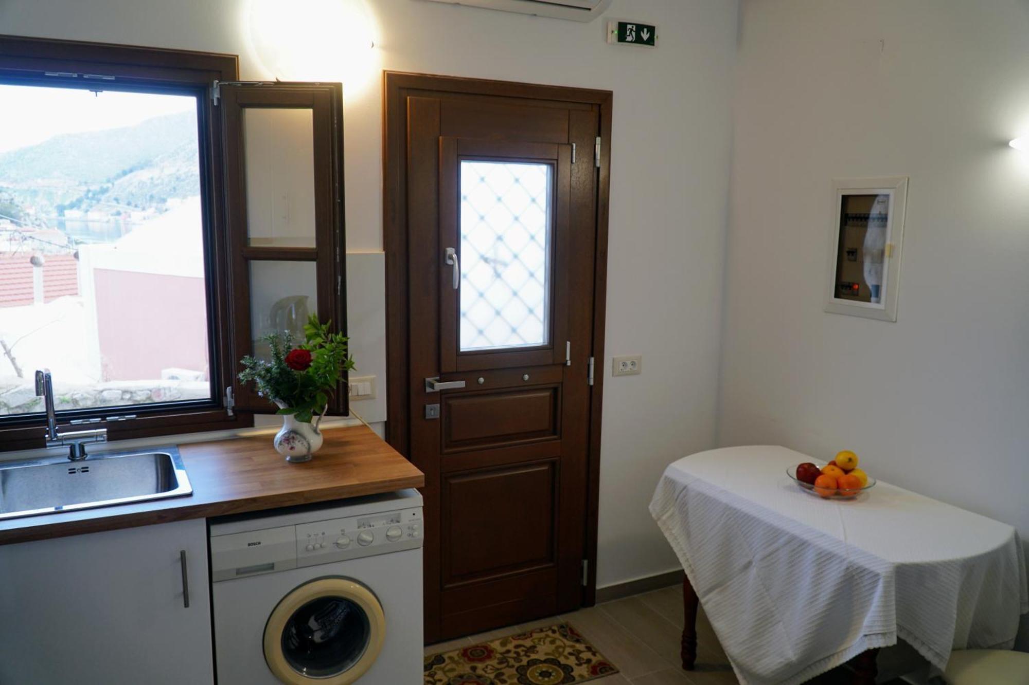 Oceanis Apartment Symi Exterior photo
